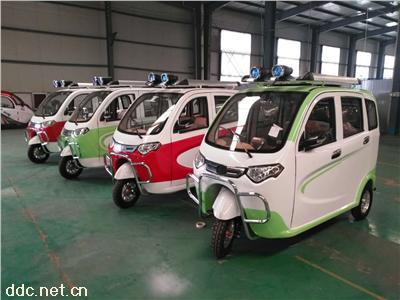  全封闭一体冲压三轮车